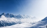 我走过玉门关外祁连山上飘的雪（玉门关外祁连山上的飘雪奇遇）